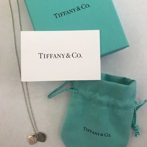A tiffany necklace